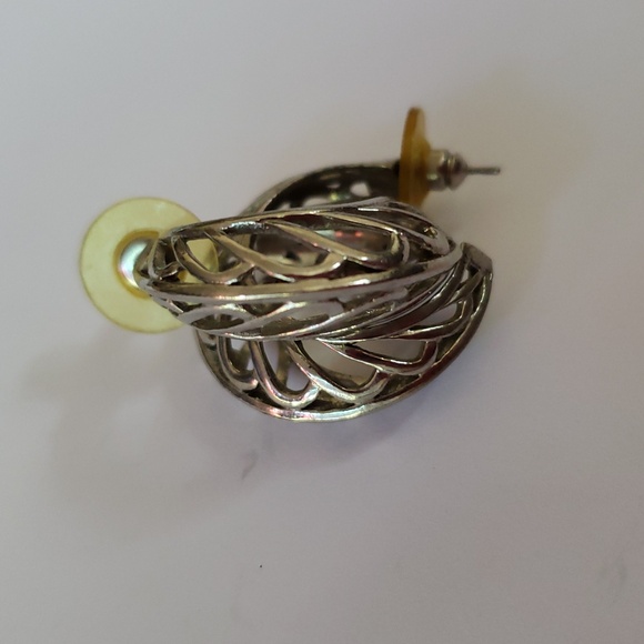 4 pairs vintage fashion earrings - Picture 3 of 11